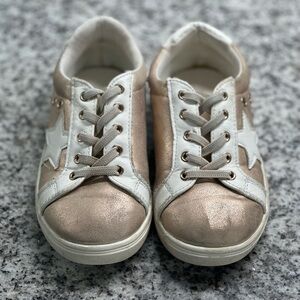Toddler Girl MIA gold star sneakers